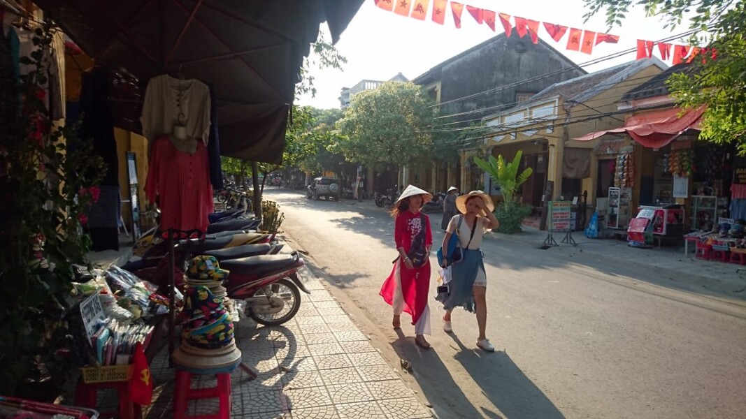 Once a thriving sea port of global significance, Hoi An faded in to insignificance, and was usurped by Da Nang as a major, trading port